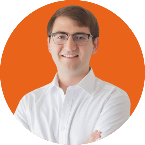 A photo of Benjamin Bondar, founder of Easy Group Benefits.